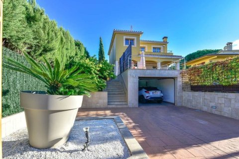 Сasa de 4 dormitorios en venta en Platja D'aro, Gerona, Cataluña, Spain № 7216 - foto 16