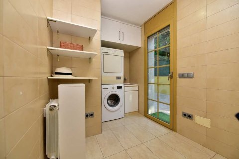 Сasa de 4 dormitorios en venta en Platja D'aro, Gerona, Cataluña, Spain № 7216 - foto 18