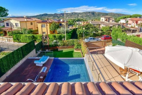 Сasa de 4 dormitorios en venta en Platja D'aro, Gerona, Cataluña, Spain № 7216 - foto 29