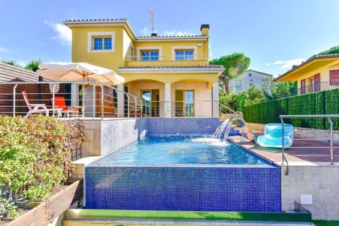 Сasa de 4 dormitorios en venta en Platja D'aro, Gerona, Cataluña, Spain № 7216 - foto 13