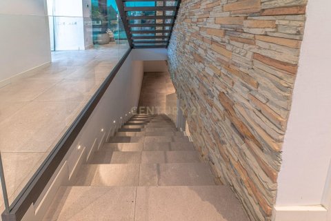 Купить дом в Санта-Колома-де-Граменет, Испания с 5 спален, 694м², № 7219 - фото 30