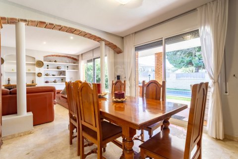 Купить дом в Камбрильс, Испания с 4 спальни, 377м², № 5694 - фото 7