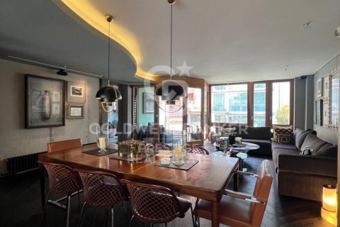 Дом с 4 спальнями в Барселоне, Каталония, Испания № 5695