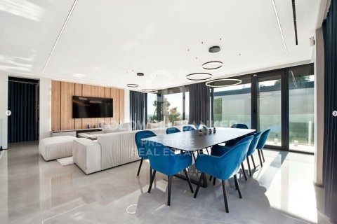 5 bedrooms villa for sale in Castelldefels, Barcelona, Catalonia, Spain № 5693 - photo 6