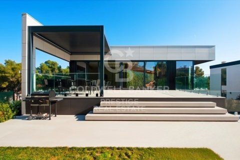 5 bedrooms villa for sale in Castelldefels, Barcelona, Catalonia, Spain № 5693 - photo 2