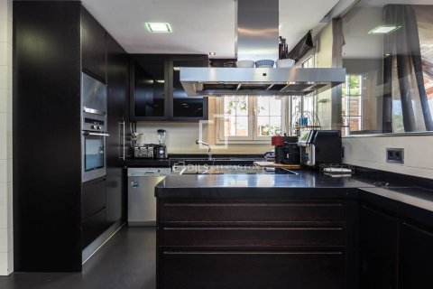 5 chambres villa à vendre à Esplugues de Llobregat, Barcelona, Catalonia, Spain № 4425 - photo 24