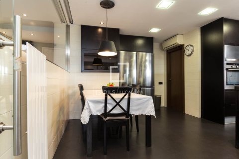 5 chambres villa à vendre à Esplugues de Llobregat, Barcelona, Catalonia, Spain № 4425 - photo 22