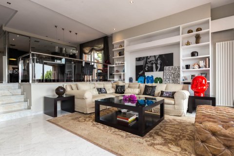 5 chambres villa à vendre à Esplugues de Llobregat, Barcelona, Catalonia, Spain № 4425 - photo 27