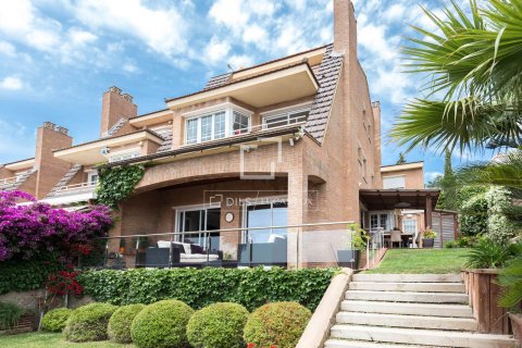 5 chambres villa à vendre à Esplugues de Llobregat, Barcelona, Catalonia, Spain № 4425 - photo 2