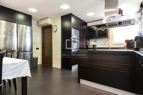 5 chambres villa à vendre à Esplugues de Llobregat, Barcelona, Catalonia, Spain № 4425 - photo 23