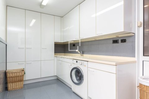 8 chambres villa à vendre à Esplugues de Llobregat, Barcelona, Catalonia, Spain № 4427 - photo 17