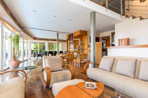 8 chambres villa à vendre à Esplugues de Llobregat, Barcelona, Catalonia, Spain № 4427 - photo 2