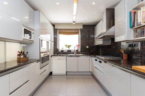 8 chambres villa à vendre à Esplugues de Llobregat, Barcelona, Catalonia, Spain № 4427 - photo 14