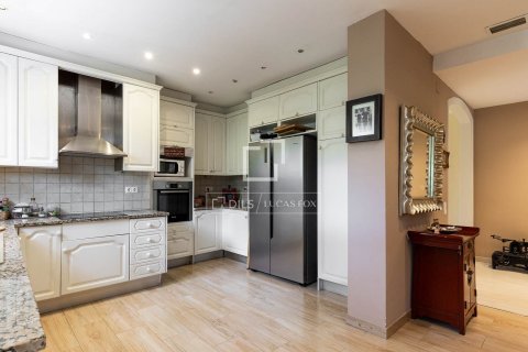 6 chambres villa à vendre à Castelldefels, Barcelona, Catalonia, Spain № 4426 - photo 13