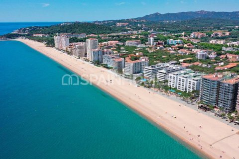 2 bedrooms apartment for sale in Girona, Catalonia, Spain № 7621 - photo 4