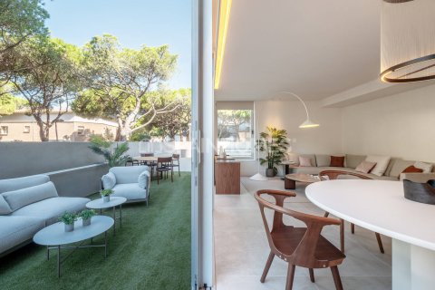 2 bedrooms apartment for sale in Girona, Catalonia, Spain № 7621 - photo 12