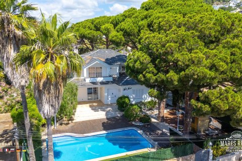 5 bedrooms villa for sale in Lloret de Mar, Girona, Catalonia, Spain № 7627