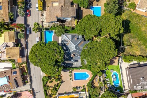 5 bedrooms villa for sale in Lloret de Mar, Girona, Catalonia, Spain № 7627 - photo 4