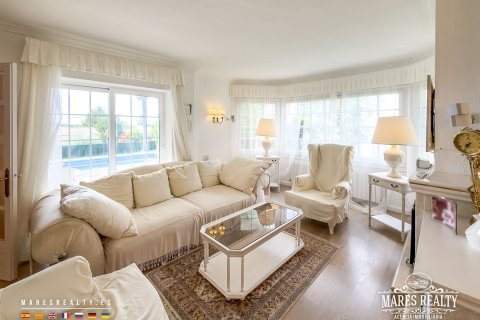 5 bedrooms villa for sale in Lloret de Mar, Girona, Catalonia, Spain № 7627 - photo 11