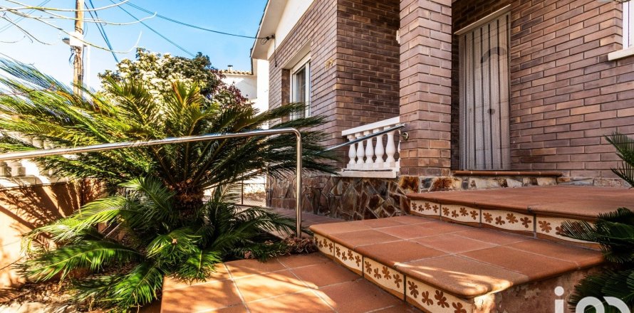 4 bedrooms house for sale in Llica D'amunt, Barcelona, Catalonia, Spain № 5060