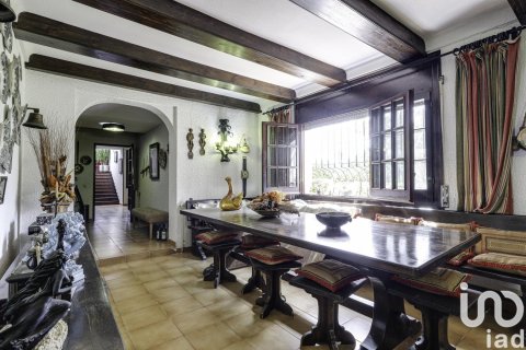 Купить земельный участок в Льорет-де-Мар, Испания с 6 спален, 921м², № 5063 - фото 7