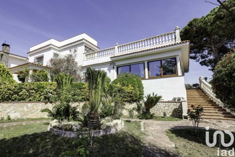 Купить земельный участок в Льорет-де-Мар, Испания с 6 спален, 921м², № 5063 - фото 28