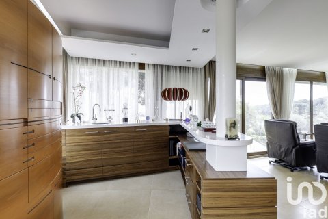 Купить земельный участок в Льорет-де-Мар, Испания с 6 спален, 921м², № 5063 - фото 25