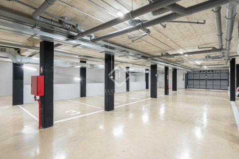 Купить квартиру в Эсплугес-де-Льобрегат, Испания с 3 спальни, 111м², № 4254 - фото 16