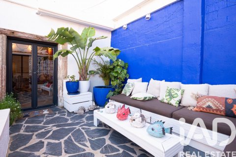 2 bedrooms apartment for sale in Sitges, Barcelona, Catalonia, Spain № 7519 - photo 25