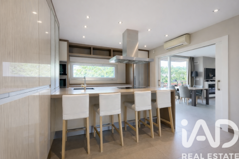 3 bedrooms house for sale in Cambrils, Tarragona, Catalonia, Spain № 7520 - photo 4
