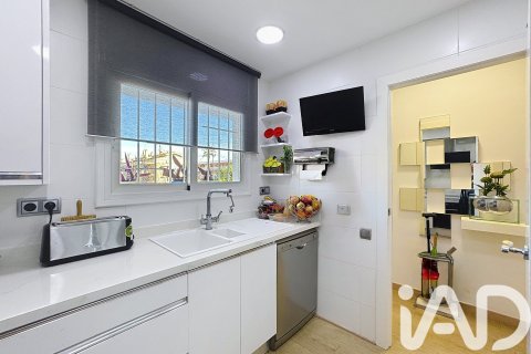 3 bedrooms duplex for sale in Castelldefels, Barcelona, Catalonia, Spain № 7523 - photo 9