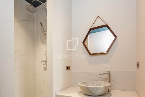 3 chambres apartment à louer à Barcelona, Catalonia, Spain № 3749 - photo 21