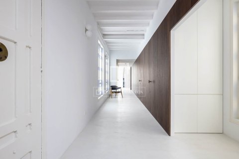 3 chambres apartment à louer à Barcelona, Catalonia, Spain № 3752 - photo 13