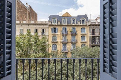 3 chambres apartment à louer à Barcelona, Catalonia, Spain № 3752 - photo 7