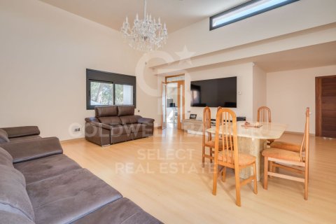 Купить дом в Матадепера, Испания с 5 спален, 281м², № 7966 - фото 2
