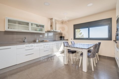 Купить дом в Матадепера, Испания с 5 спален, 281м², № 7966 - фото 24
