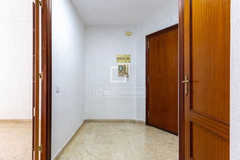 Apartamento de 4 dormitorios en venta en Sant Just Desvern, Barcelona, Cataluña, Spain № 7046 - foto 27