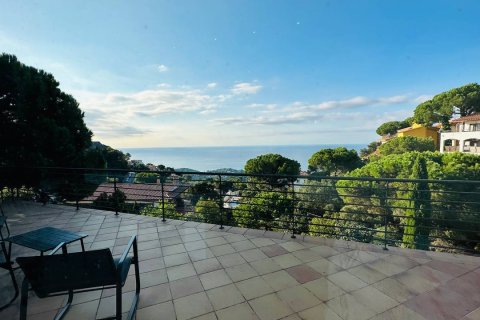 Купить виллу в Льорет-де-Мар, Испания с 7 спален, № 1794 - фото 22