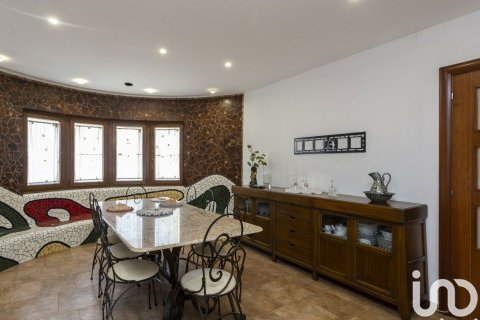 6 bedrooms house for sale in Sant Boi de Llobregat, Barcelona, Catalonia, Spain № 5082 - photo 13