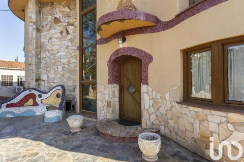 6 bedrooms house for sale in Sant Boi de Llobregat, Barcelona, Catalonia, Spain № 5082 - photo 2