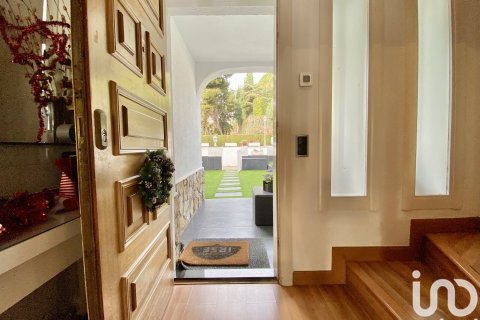 Купить дом в Сан-Андреу-де-Льяванерес, Испания с 4 спальни, 222м², № 5079 - фото 3