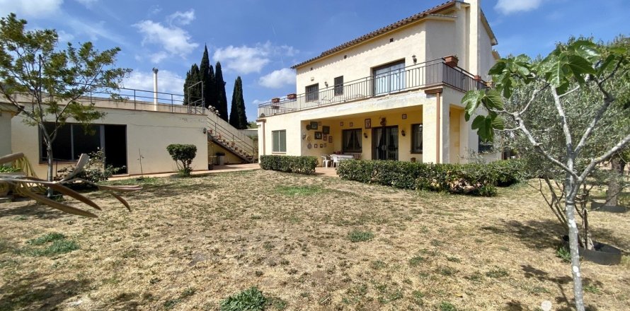 6 bedrooms house for sale in Argentona, Barcelona, Catalonia, Spain № 5080