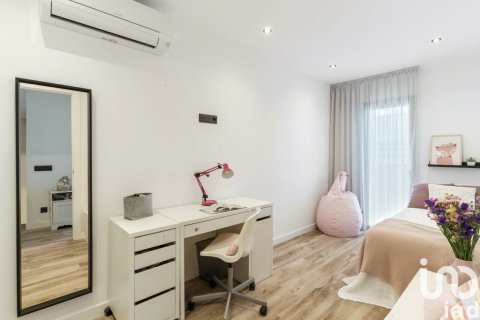 5 bedrooms villa for sale in Sant Pol de Mar, Barcelona, Catalonia, Spain № 5084 - photo 11