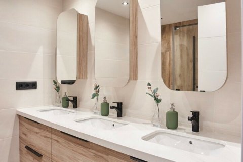 5 bedrooms villa for sale in Sant Pol de Mar, Barcelona, Catalonia, Spain № 5084 - photo 13