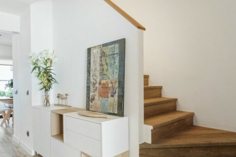 5 bedrooms villa for sale in Sant Pol de Mar, Barcelona, Catalonia, Spain № 5084 - photo 3