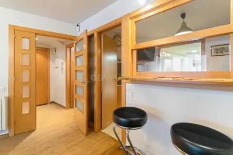 Apartamento de 4 dormitorios en venta en Santa Coloma de Gramenet, Barcelona, Cataluña, Spain № 6941 - foto 12