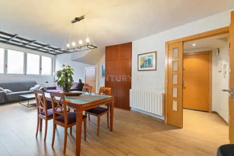Apartamento de 4 dormitorios en venta en Santa Coloma de Gramenet, Barcelona, Cataluña, Spain № 6941 - foto 7
