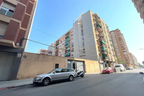 Parcela en venta en Sabadell, Barcelona, Cataluña, Spain № 6938 - foto 3