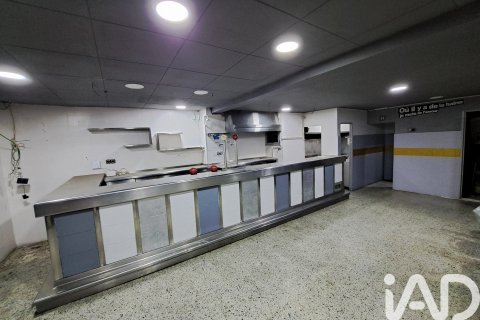 Bar de 67 m² en alquiler en Santa Coloma de Gramenet, Barcelona, Cataluña, Spain № 5116 - foto 2