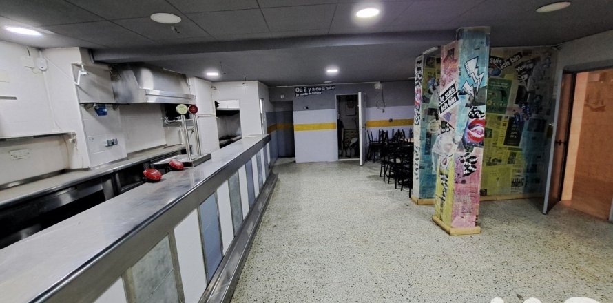 Bar de 67 m² en alquiler en Santa Coloma de Gramenet, Barcelona, Cataluña, Spain № 5116